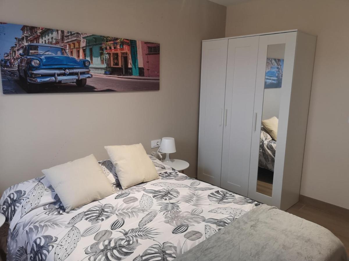לה לגונה Hostal Mari En La Laguna, Alquiler Habitacion Privada En Hostal, 6 Habitaciones Cerca De La Universidad Y Aeropuerto Norte, 3 Banos Compartidos מראה חיצוני תמונה