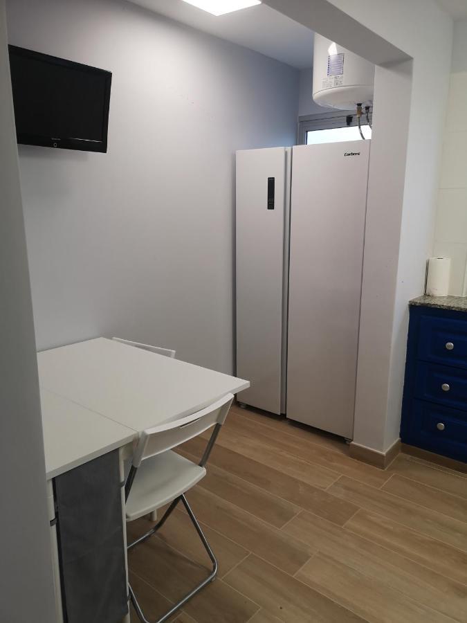 לה לגונה Hostal Mari En La Laguna, Alquiler Habitacion Privada En Hostal, 6 Habitaciones Cerca De La Universidad Y Aeropuerto Norte, 3 Banos Compartidos מראה חיצוני תמונה