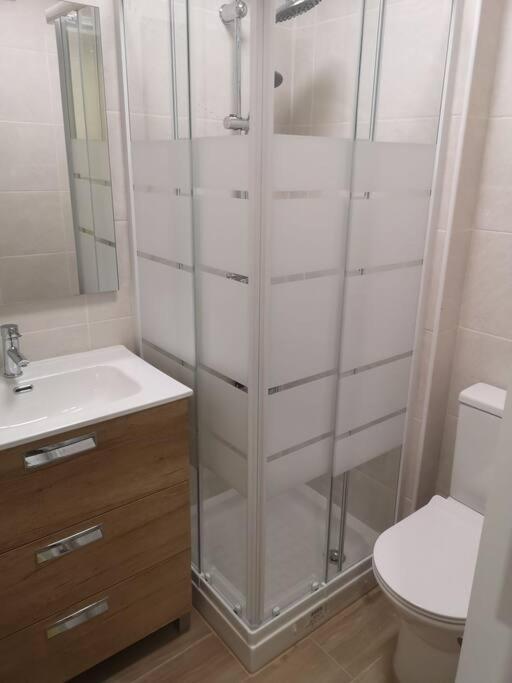 לה לגונה Hostal Mari En La Laguna, Alquiler Habitacion Privada En Hostal, 6 Habitaciones Cerca De La Universidad Y Aeropuerto Norte, 3 Banos Compartidos מראה חיצוני תמונה