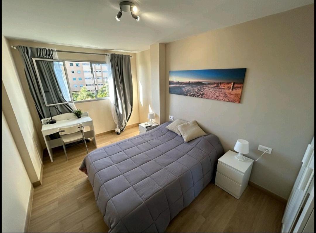 לה לגונה Hostal Mari En La Laguna, Alquiler Habitacion Privada En Hostal, 6 Habitaciones Cerca De La Universidad Y Aeropuerto Norte, 3 Banos Compartidos מראה חיצוני תמונה